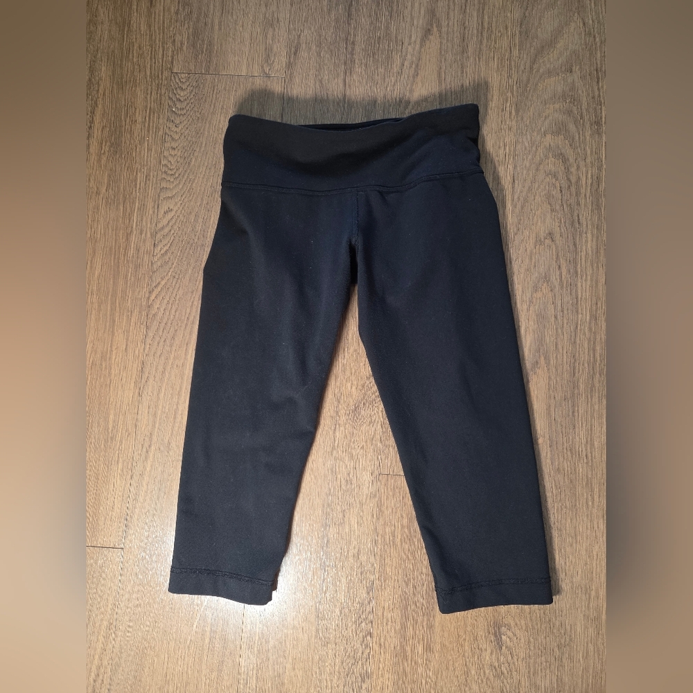 Lululemon Black Capri Leggings